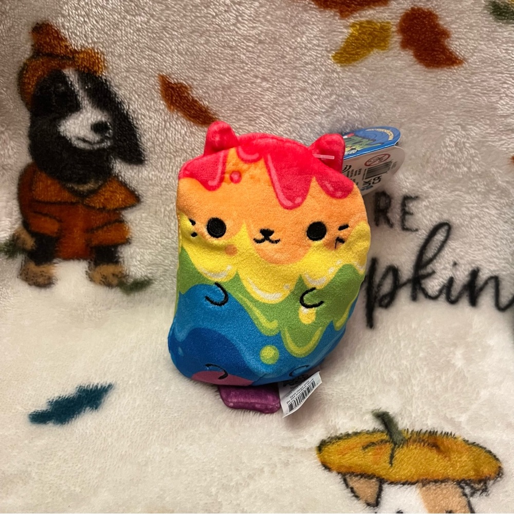 Cats VS Pickles Prisma Paws